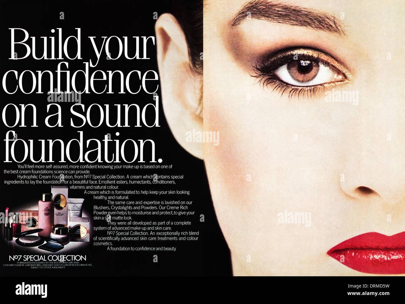Negli anni ottanta la rivista di moda a doppia pagina di pubblicità pubblicità non7 make up, annuncio circa 1983 Foto Stock