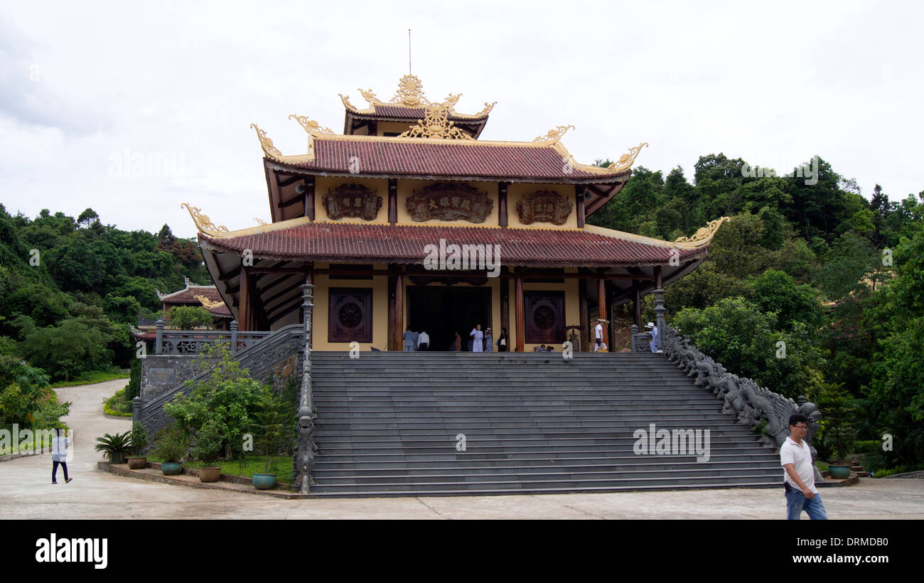 Grande vecchio tempio Hue Vietnam del Sud-est asiatico Foto Stock