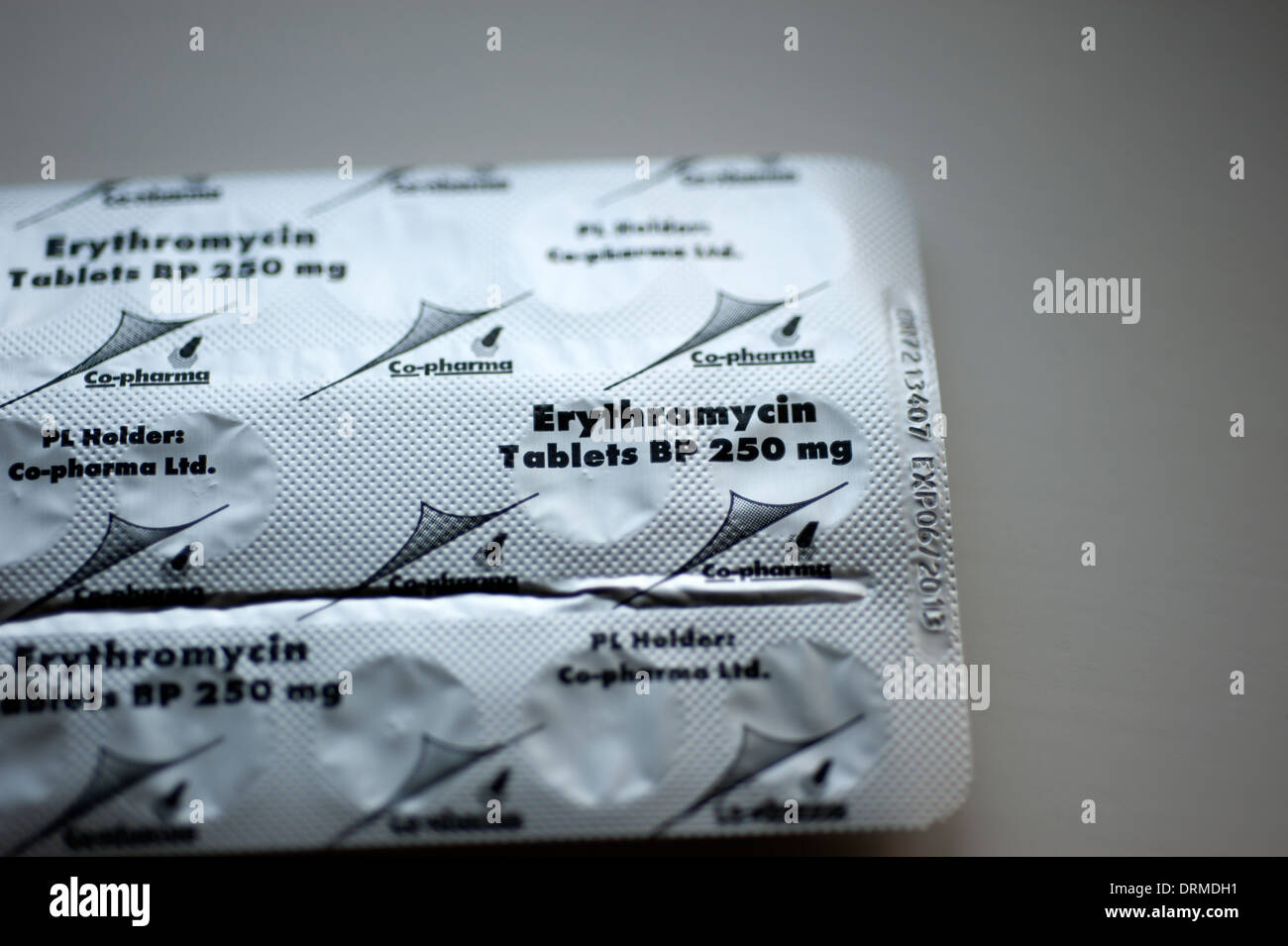 Eritromicina compresse farmaco antibiotico 250mg Foto Stock