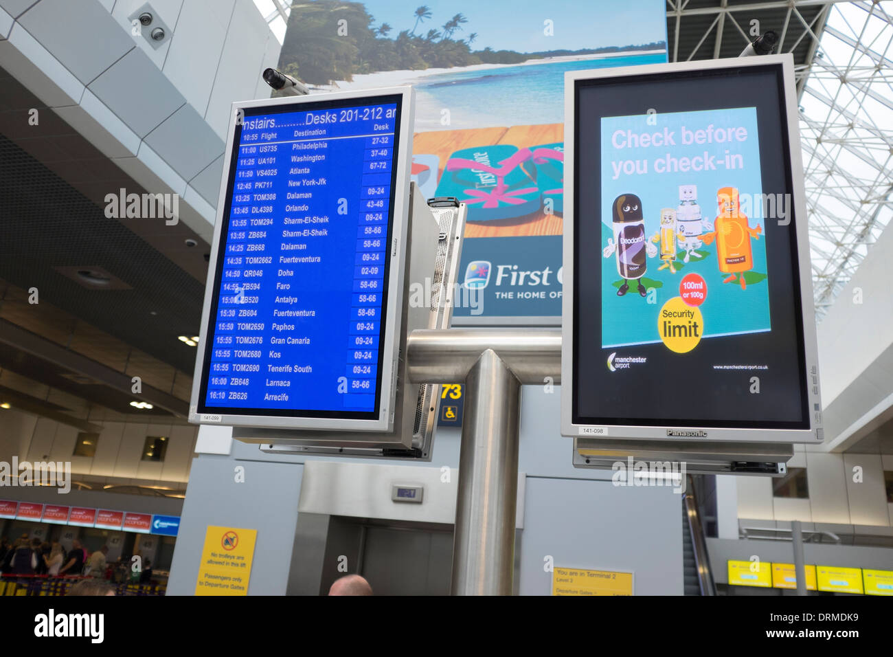 Partenze aeroporto Board Sign & Pubblicità Foto Stock