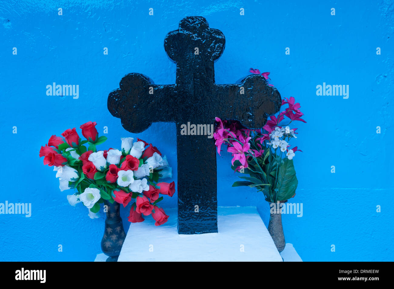 Croce di pietra santuario Fontainhas Panjim Tiswadi Goa in India Foto Stock