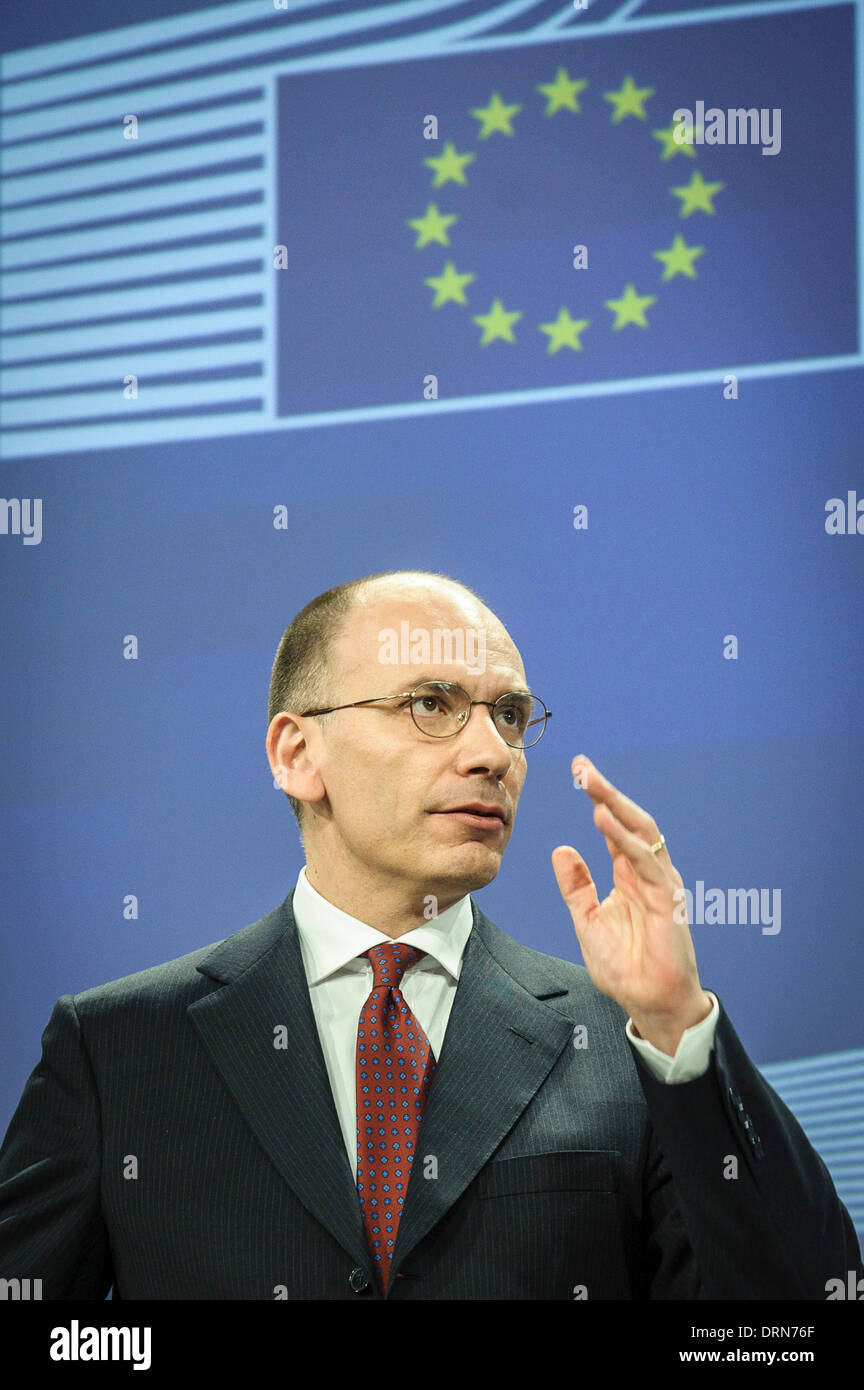 Bruxelles, Belgio. Il 29 gennaio 2014. Il primo ministro dell'Italia Enrico Letta durante una conferenza stampa dopo un incontro presso la Commissione UE heaquarters a Bruxelles, in Belgio, il 29.01.2014 il governo Itlaian si unisce alla Commissione UE per il seminario settimanale dell'istituzione. da Wiktor Dabkowski/dpa/Alamy Live News Foto Stock