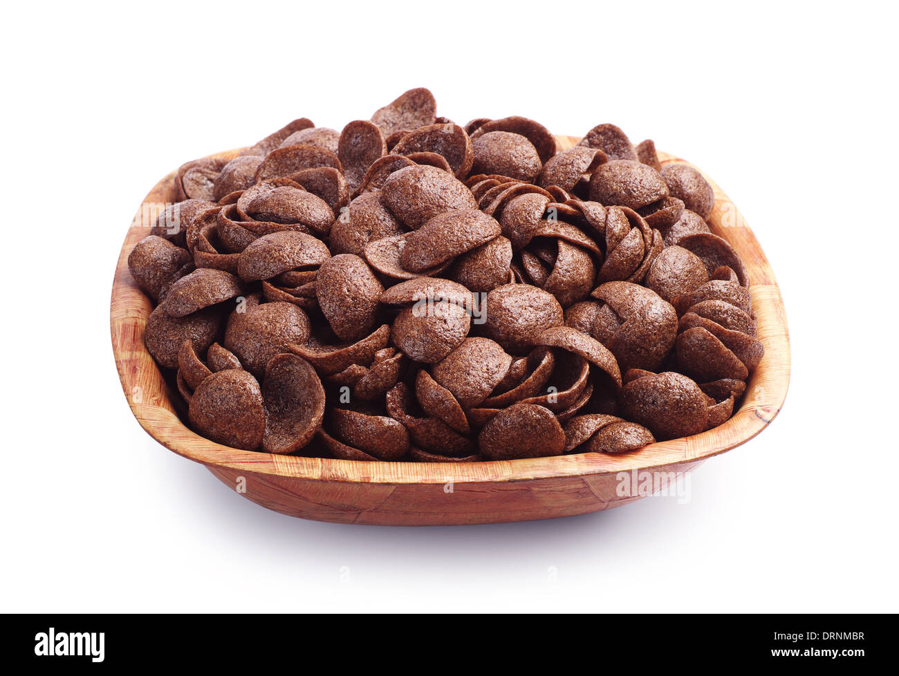 Cereali di cioccolato in tazza su sfondo bianco Foto Stock