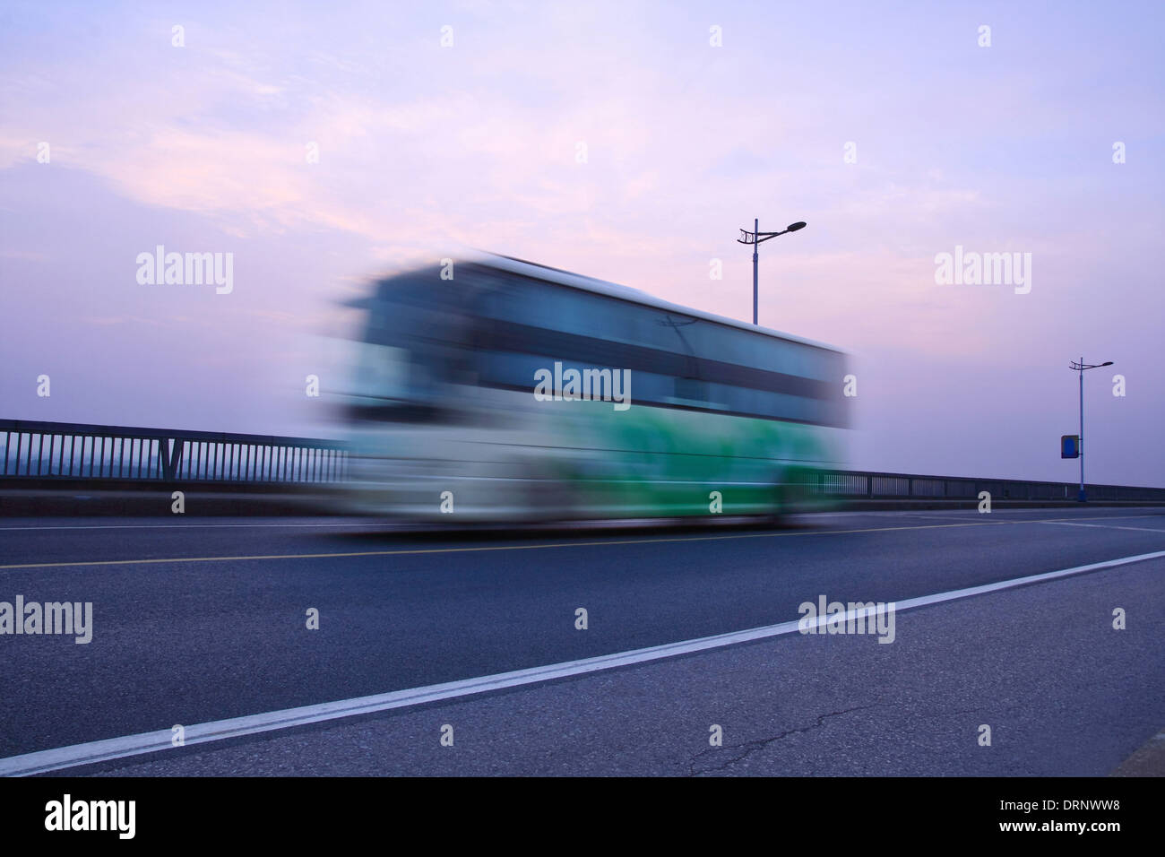 Rapidamente attraverso il bus Foto Stock