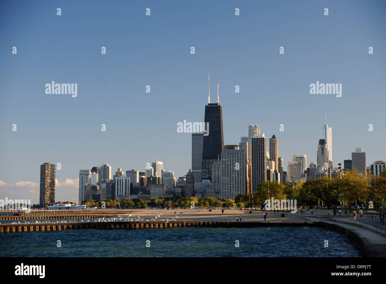Chicago, Illinois. Skyline del centro città sul lago Michigan Foto Stock