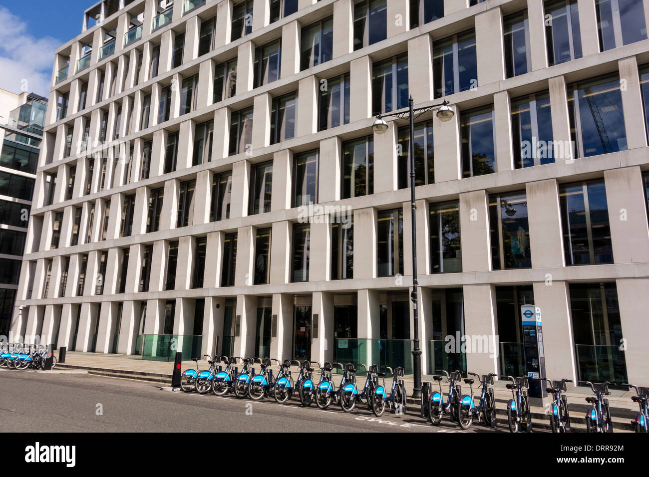 Grant Thornton UK LLP edificio a 30 Finsbury Square, London, Regno Unito Foto Stock