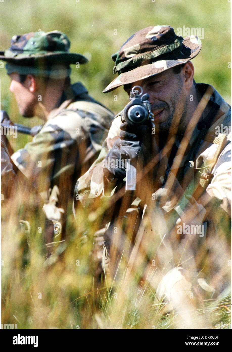 Legione Straniera francese con un mp5 formazione in Scozia con l'esercito britannico. Foto Stock Legione Straniera francese con un mp5 formazione in Scozia con l'esercito britannico. Foto Stock