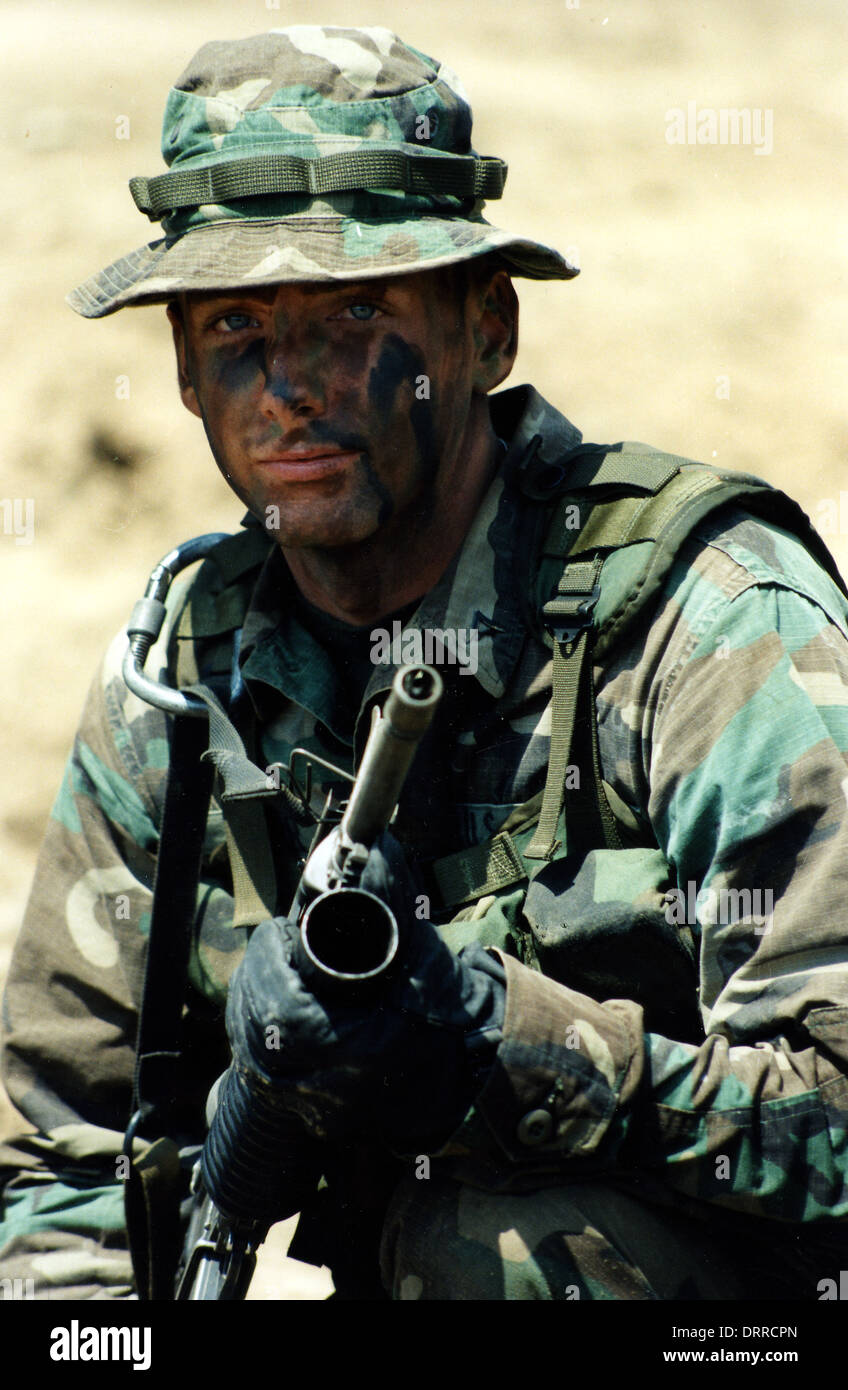 Legione Straniera francese con un m16 formazione in Scozia con l'esercito britannico. Foto Stock Legione Straniera francese con un m16 formazione in Scozia con l'esercito britannico. Foto Stock