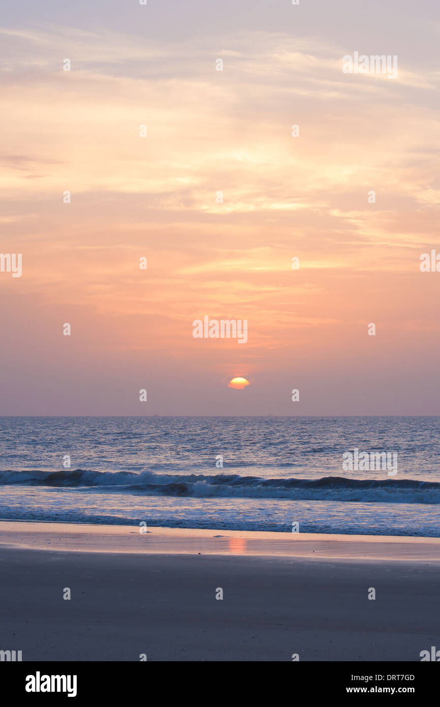 Sunrise oltre oceano Atlantico nel sud della Florida Foto Stock