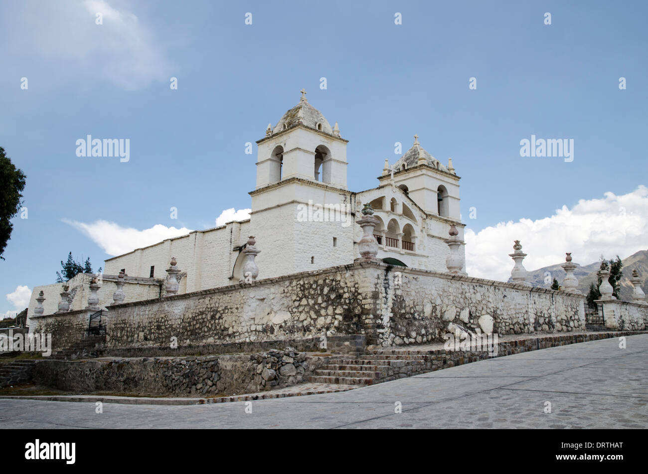 Valle di Colca. Chiesa di maca. montagne andine. arequipa Perù. Foto Stock