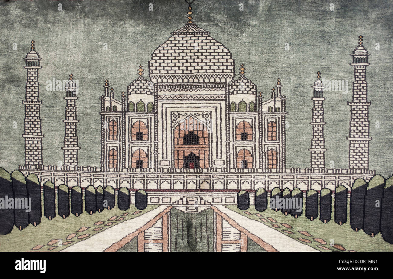 Taj Mahal, India, in un arazzo fatto a mano in seta. Esposto come appeso a parete in un negozio di tappeti di fascia alta, Canada. Foto Stock
