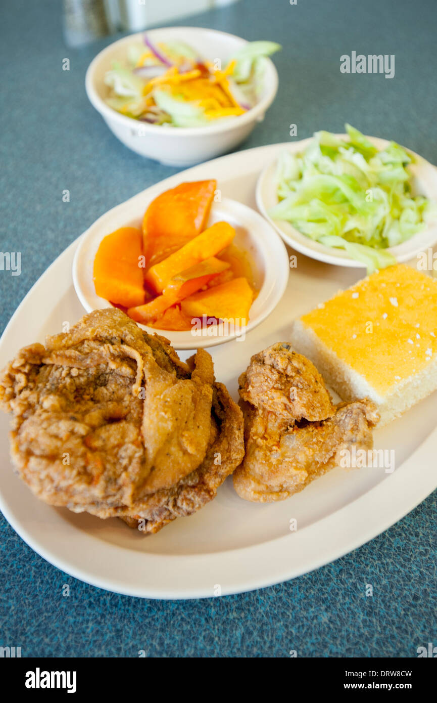 Stati Uniti Mississippi MS Miss Cleveland paese piatto Ristorante soul food La cucina meridionale alimento fritto di pollo Foto Stock