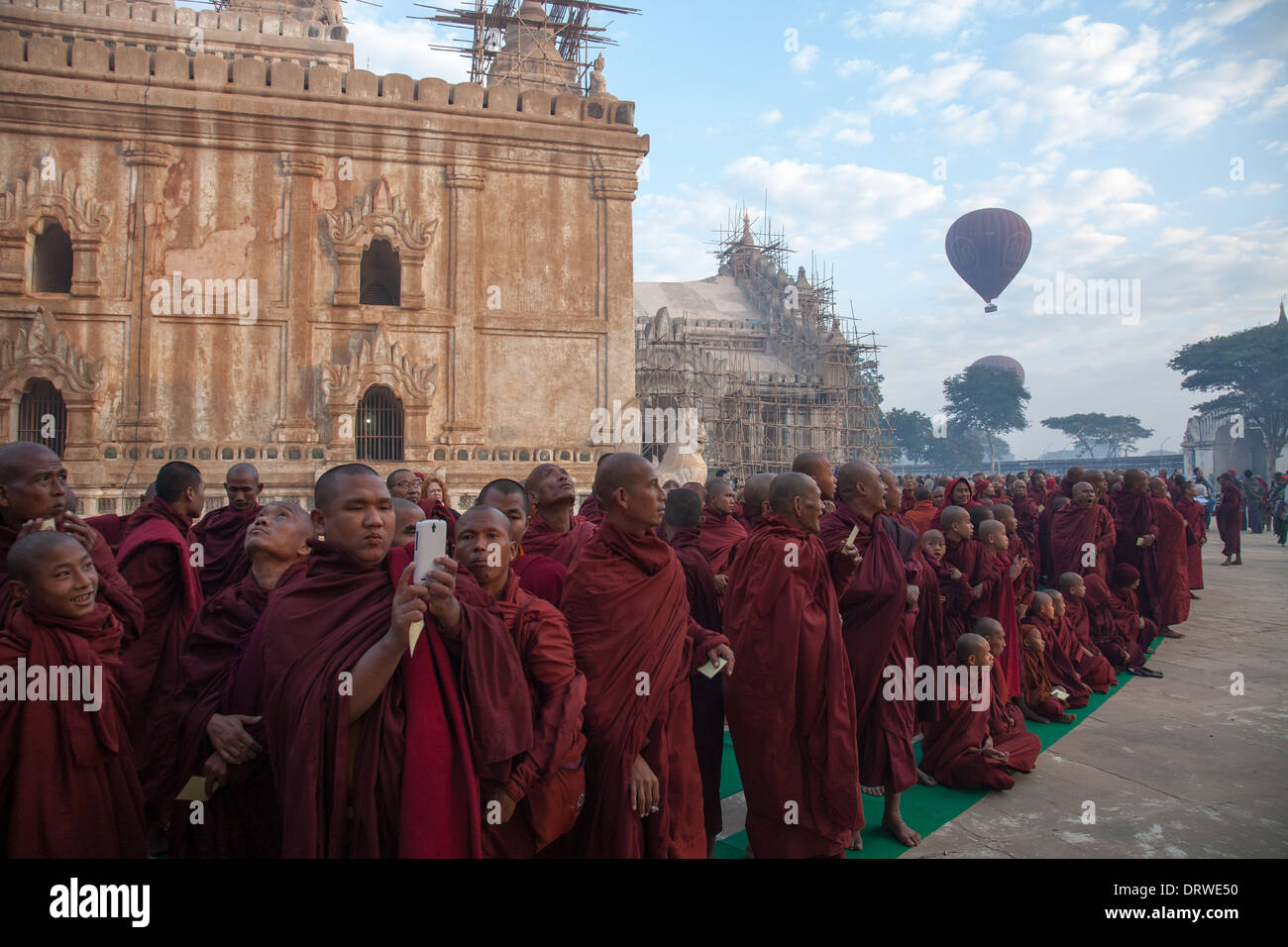 L'Ananda pagoda festival a Bagan. Foto Stock