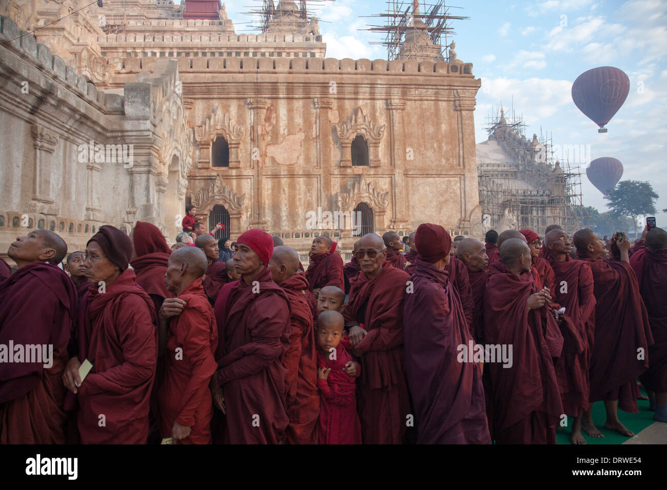 L'Ananda pagoda festival a Bagan. Foto Stock