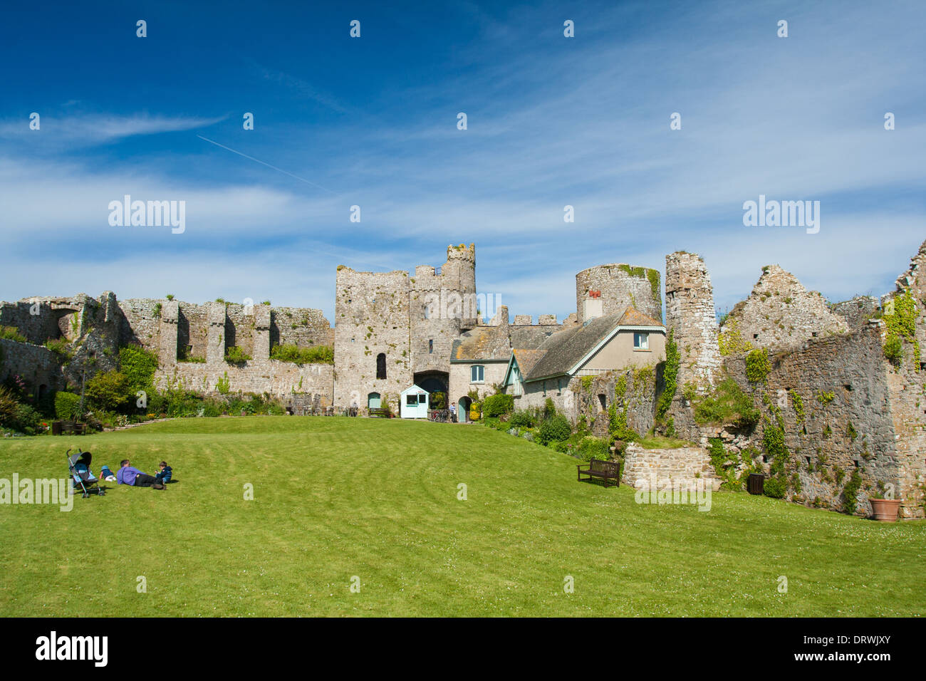 Manorbier Castello Normanno vicino Tenby nel Galles Occidentale Foto Stock