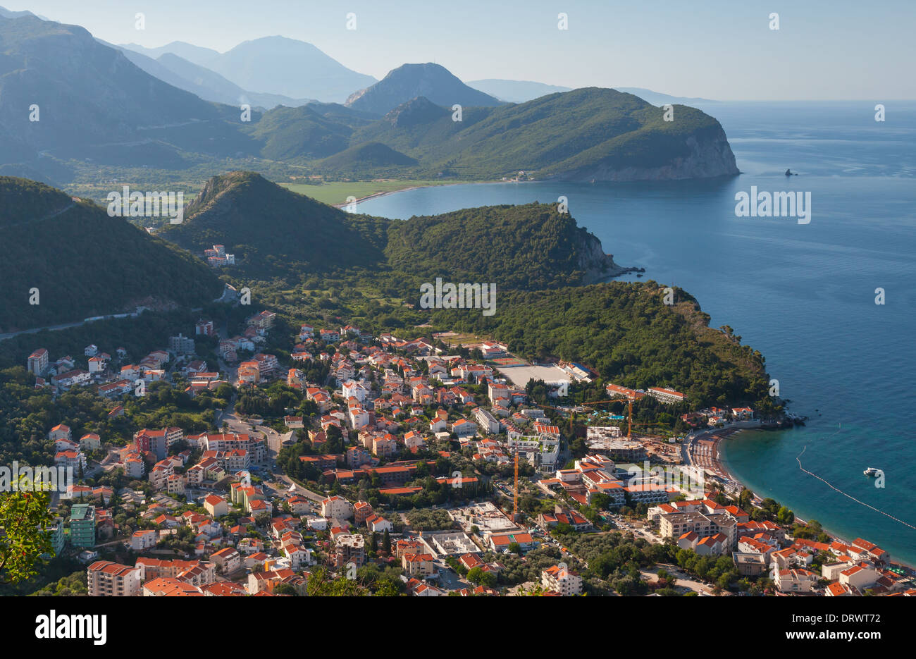 Mare Adriatico il paesaggio costiero. Petrovac, Montenegro Foto Stock