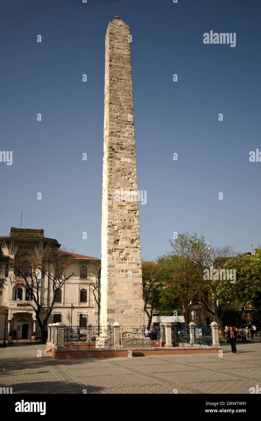 Europa/Asia, la Turchia, Istanbul, Pietra Grezza obelisco, Colonna di Costantino Porphyrogenetus (X secolo D.C.) Foto Stock