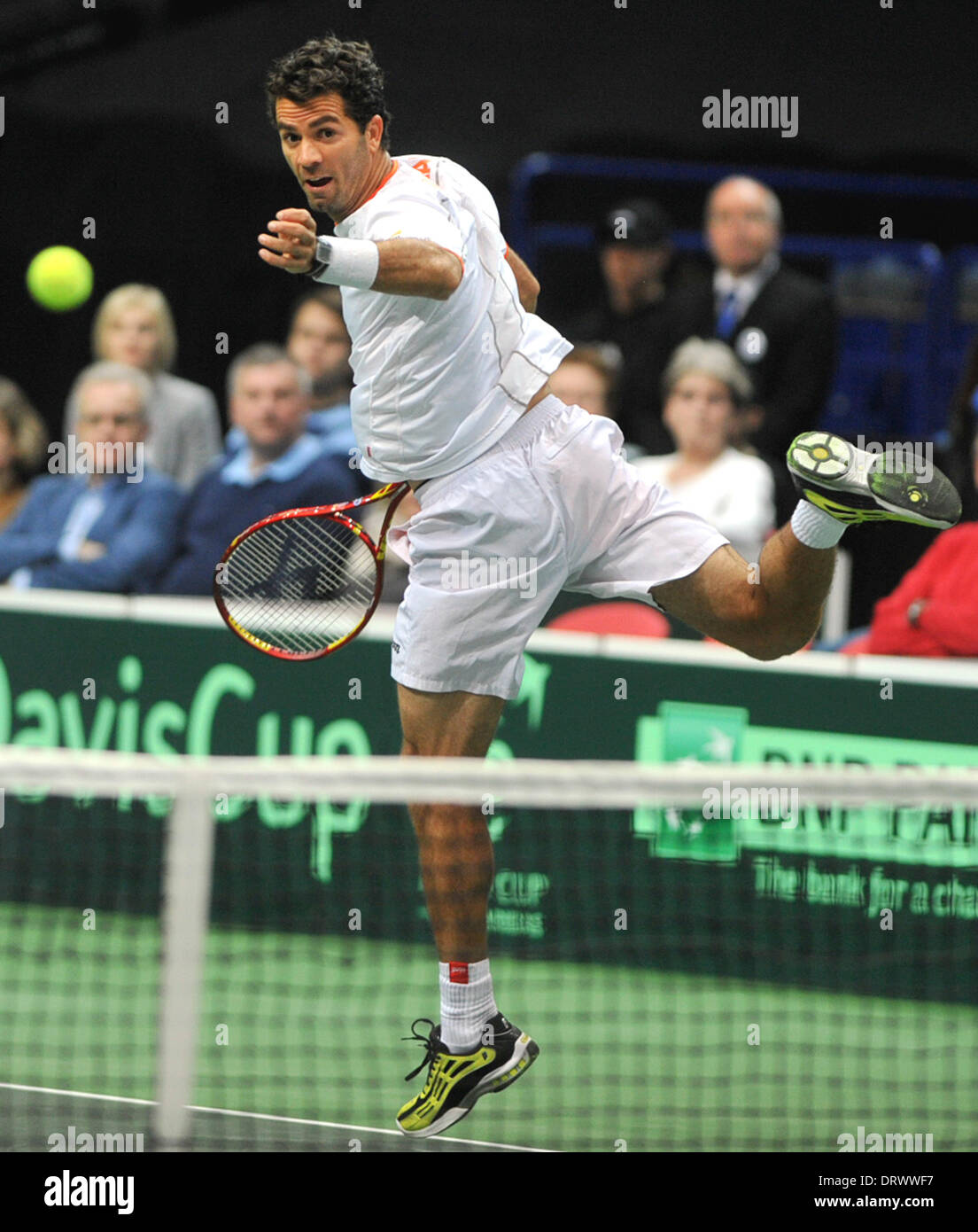 Ostrava, Repubblica Ceca. Il 1° febbraio 2014. Rojer Jean-Julien dai Paesi Bassi svolge durante la sua Coppa Davis primo round raddoppia il match con Robin Haase contro Tomas BERDYCH e Radek STEPANEK: risultati nei dalla Repubblica ceca in Ostrava, Repubblica Ceca, sabato, 1 febbraio 2014. Credito: Jaroslav Ozana/CTK foto/Alamy Live News Foto Stock