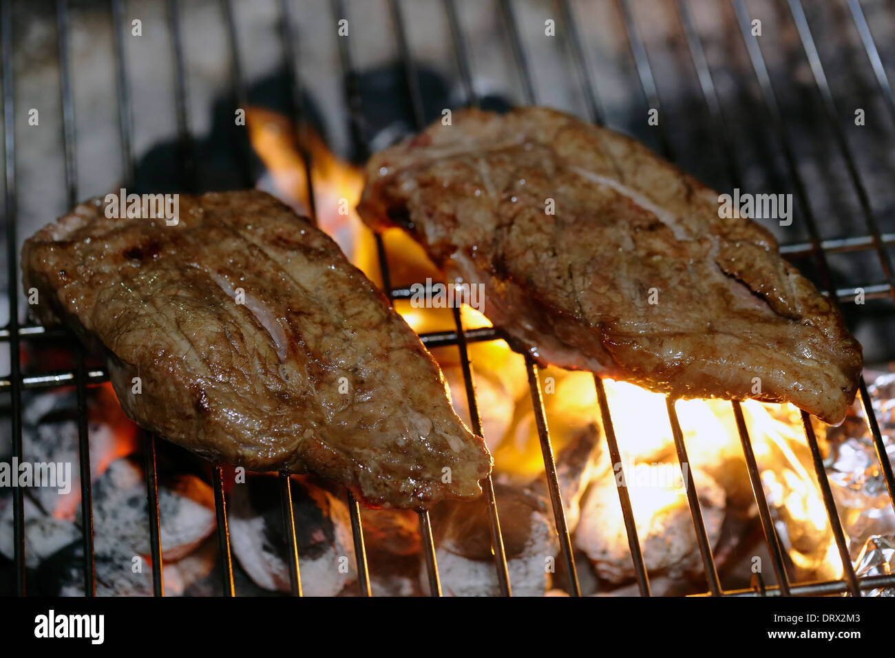 Aberdeen Angus controfiletto bistecche cottura su un barbecue. Foto Stock