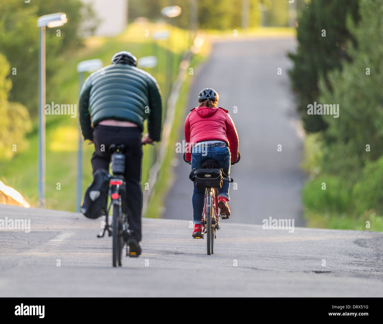 In bicicletta intorno a Reykjavik, Islanda Foto Stock