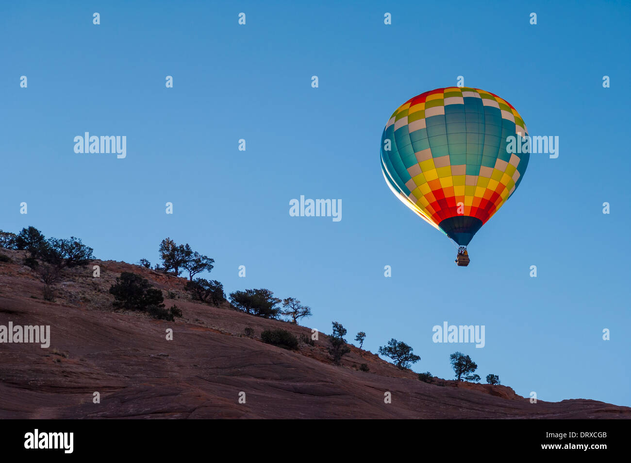 I palloni ad aria calda all'annuale Red Rock Balloon Festival, Gallup, Nuovo Messico. Foto Stock