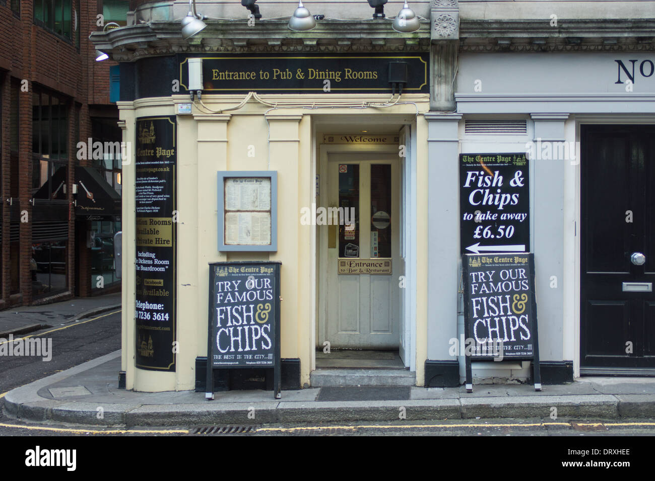 Pesce e patatine segno Inghilterra pub la vendita del pesce e patatine Foto Stock