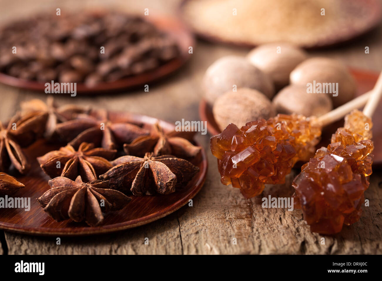 Spezie anice cannella noce moscata rock caffè di zucchero Foto Stock