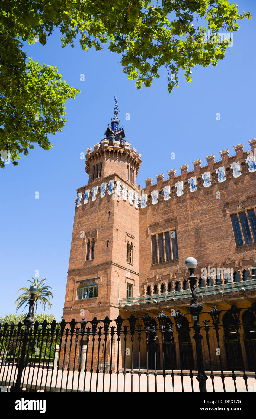 In Spagna, in Catalogna, Barcellona, Castell dels Tres Dragons ora ospita il Museo di Storia Naturale Presso il Parc de la Ciutadella. Foto Stock