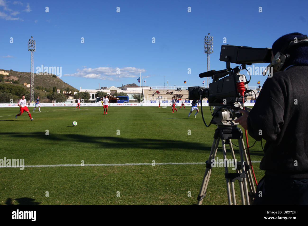 Telecamera operatore alla partita di calcio Foto Stock