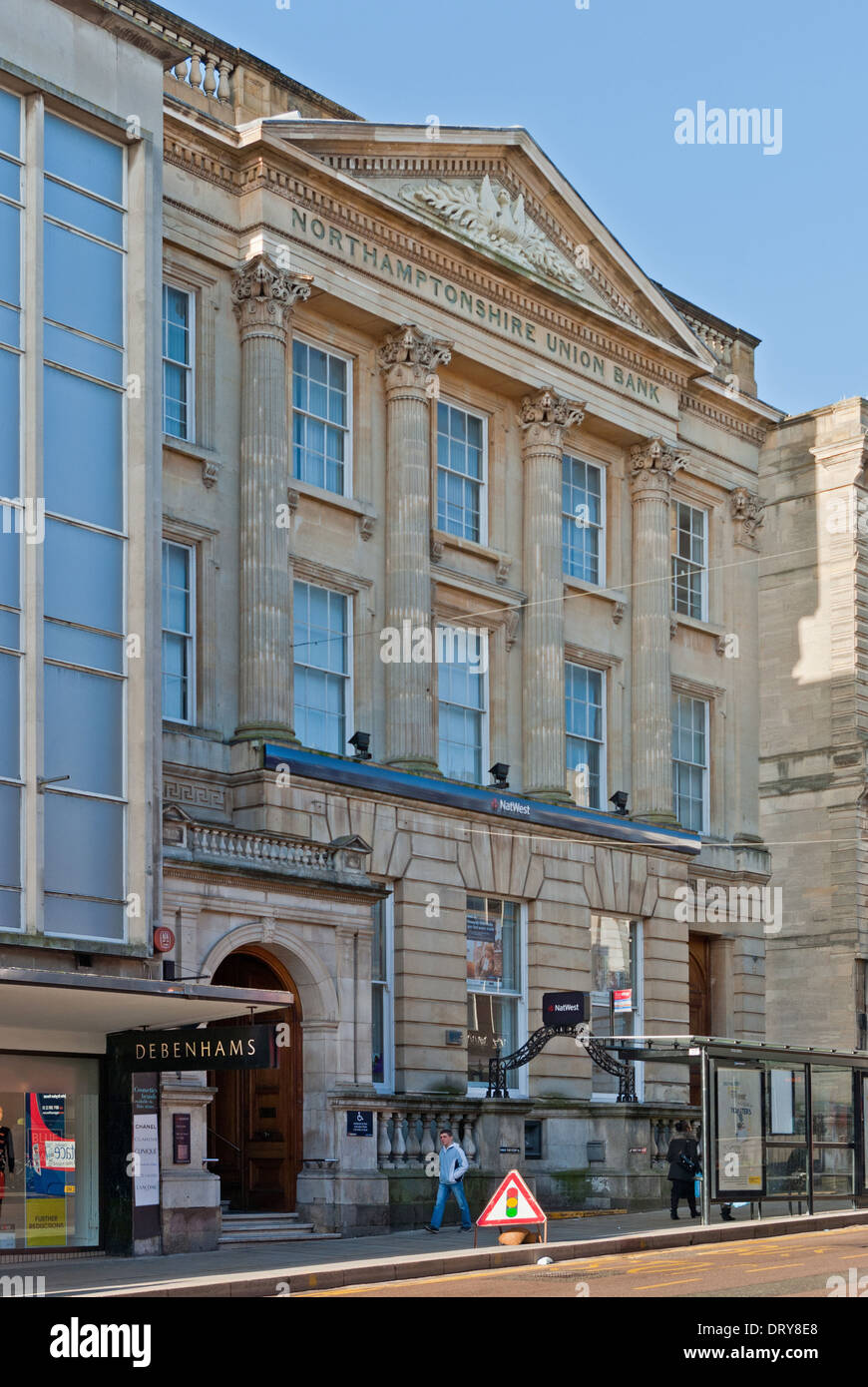 Facciata ornata di National Westminster Bank, Northampton; in origine ospitava il Northamptonshire Union Bank. Foto Stock