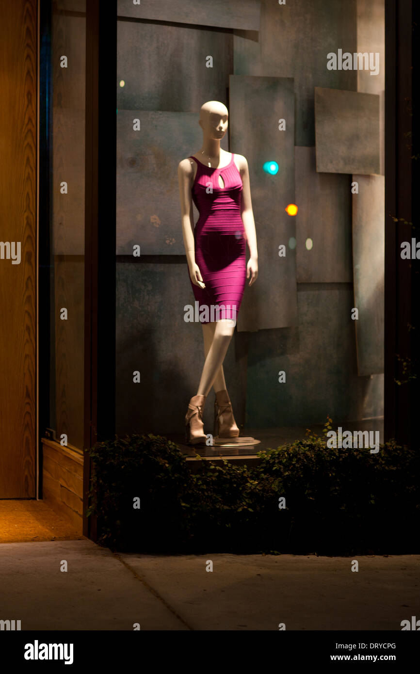 Manichini in store in windows, Melrose Avenue, Los Angeles, California, Stati Uniti d'America Foto Stock