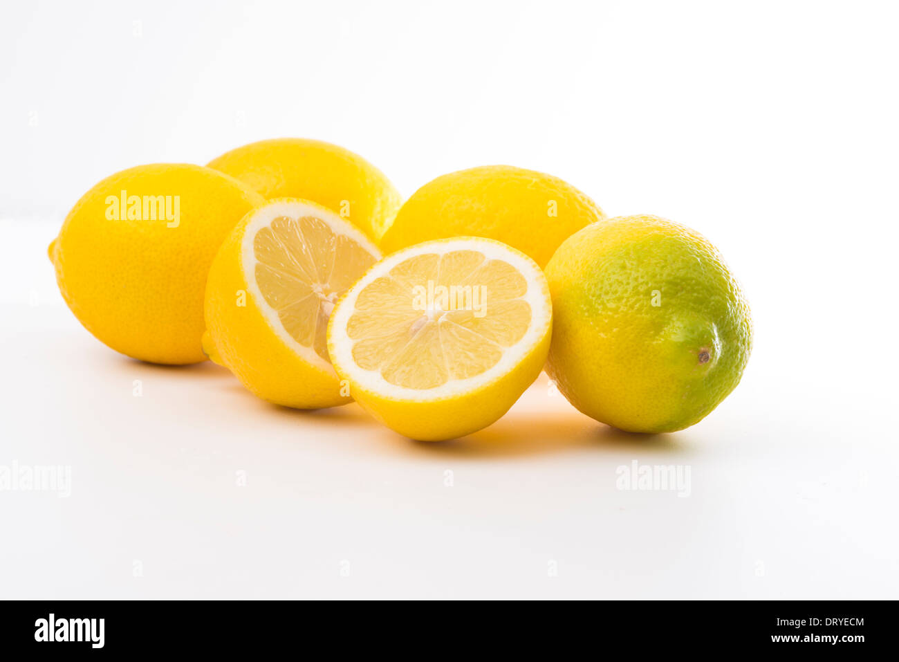 Limoni-cut-out Foto Stock
