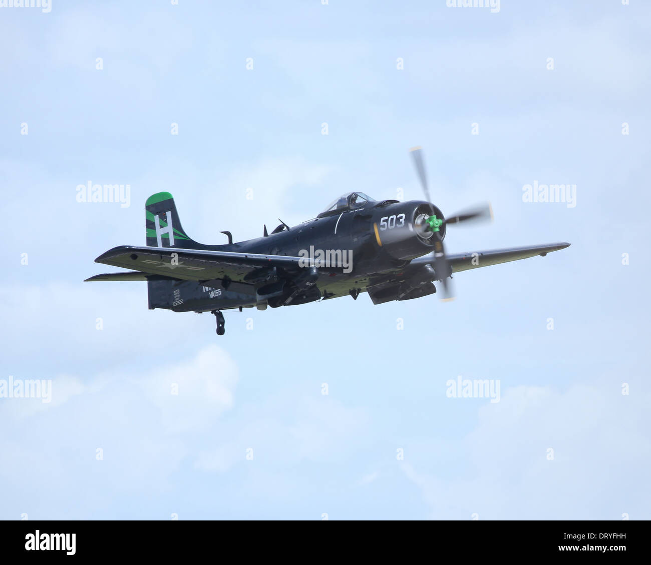 Grumman F8F Bearcat US Navy mono-motore degli aerei da caccia degli anni quaranta battenti presso la UK Flying Legends in airshow 2012 Foto Stock