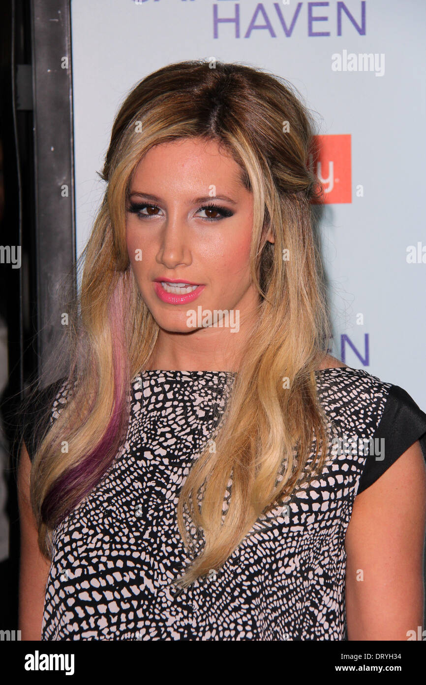 Ashley Tisdale al 'Safe Haven' Premiere, Chinese Theatre, Hollywood, CA 02-05-13 Foto Stock