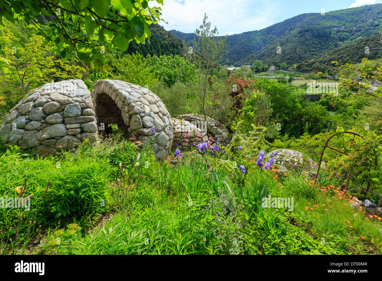 Alette realizzate con ciottoli, Francia, il 'Giardino di Sambucs' (menzione obbligatoria del giardino il nome. Utilizzare solo per premere e libri) Foto Stock