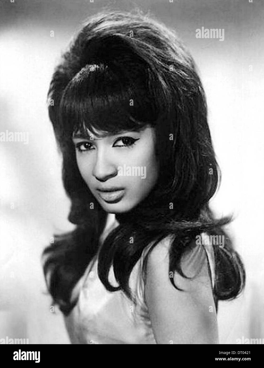 RONNIE SPECTOR US cantante e ex Veronica Bennett circa 1968 dopo aver lasciato il Ronnettes Foto Stock