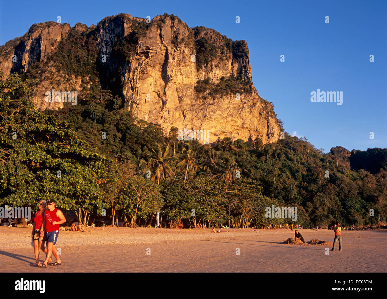 Ao Nang Beach Krabi Thailandia del sud-est asiatico Foto Stock