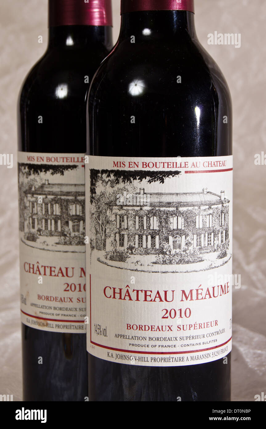 Close-up di l'etichetta di un vino Chateau Meaume, Bordeaux claret, Francia  Foto stock - Alamy