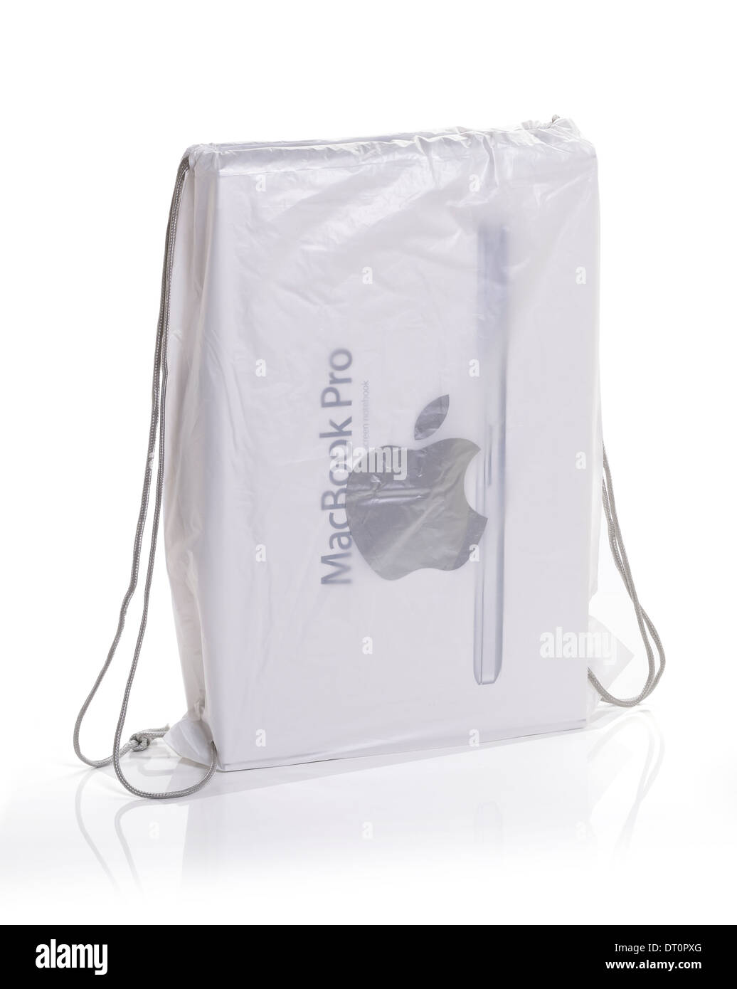 Un Apple portatile MacBook Pro all'interno di un punto di vendita al dettaglio borsa di trasporto Foto Stock Un Apple portatile MacBook Pro all'interno di un punto di vendita al dettaglio borsa di trasporto Foto Stock