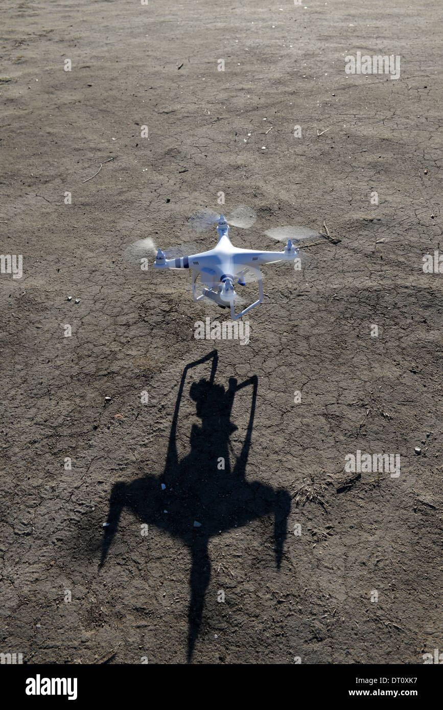 Fantoccio drone in volo Foto Stock