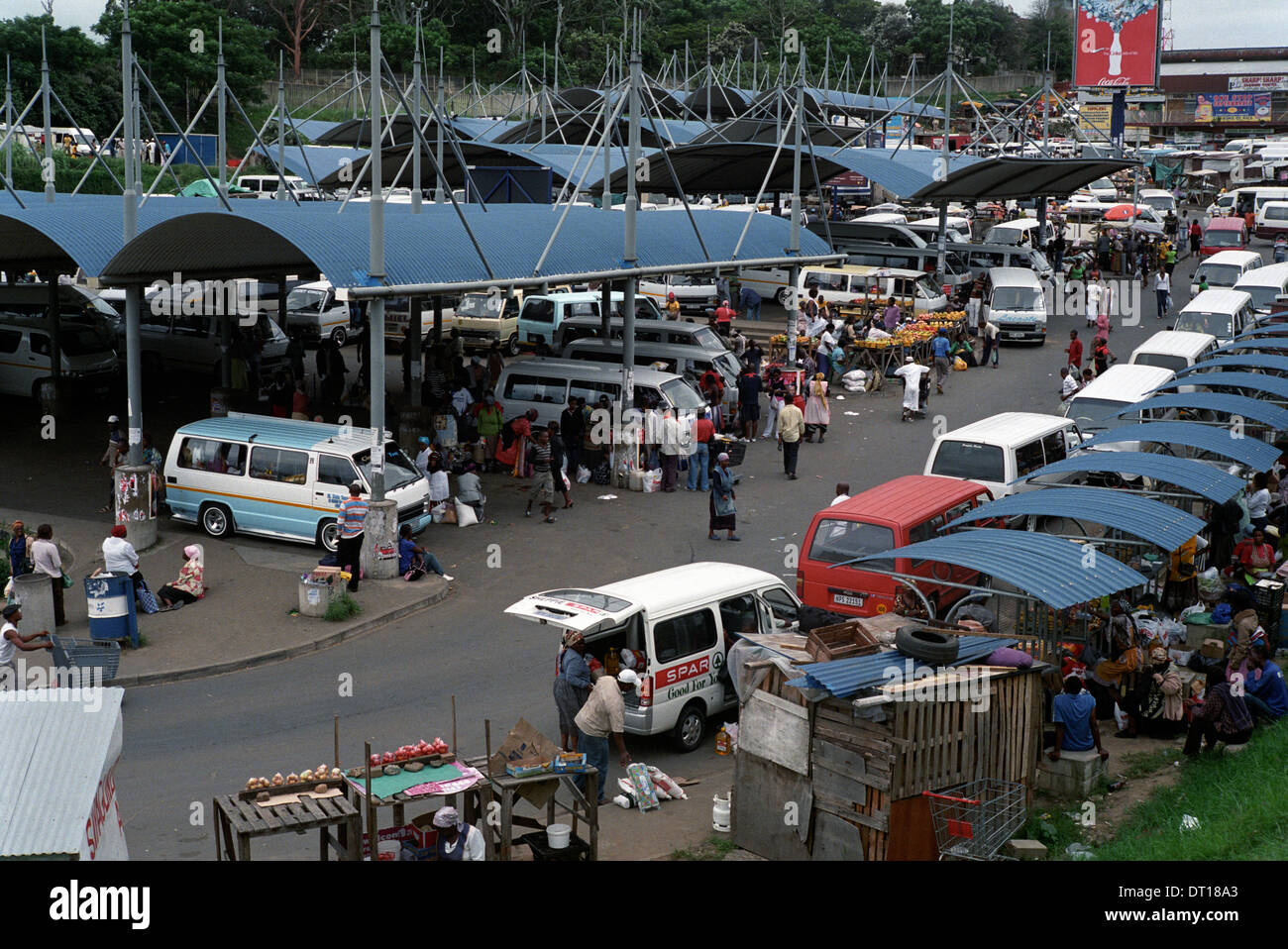 Port Shepstone Taxi. Lo sviluppo urbano e rurale e infrastrutture in Ugi regione del KwaZulu-Natal Sud Africa. Marzo Foto Stock