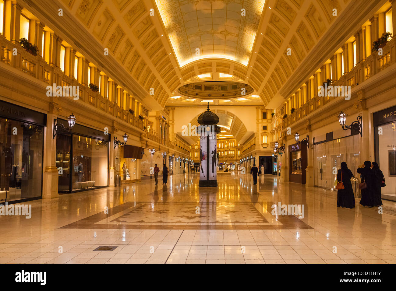 Villaggio Mall, Doha, Qatar, Medio Oriente Foto Stock
