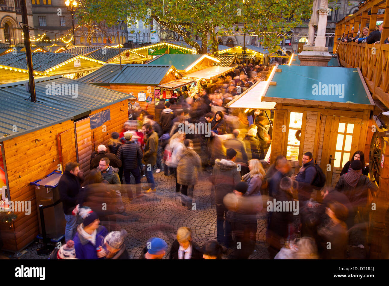 Mercato di Natale, Albert Square, Manchester, Inghilterra, Regno Unito, Europa Foto Stock