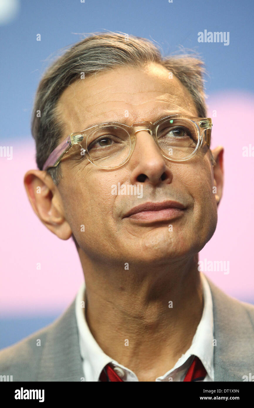 Berlino, Germania. 6 febbraio, 2014. Jeff Goldblum partecipa a una conferenza stampa per promuovere il film 'Grand Hotel di Budapest" al sessantaquattresimo Berlinale Festival Internazionale del Cinema di Berlino, Germania, il 6 febbraio 2014. Credito: Zhang ventola/Xinhua/Alamy Live News Foto Stock
