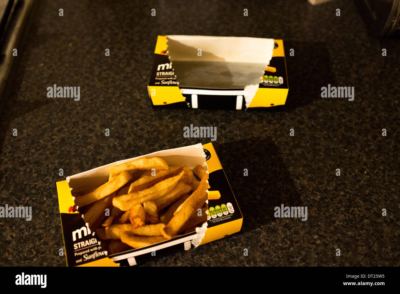 Patatine surgelate immagini e fotografie stock ad alta risoluzione - Alamy
