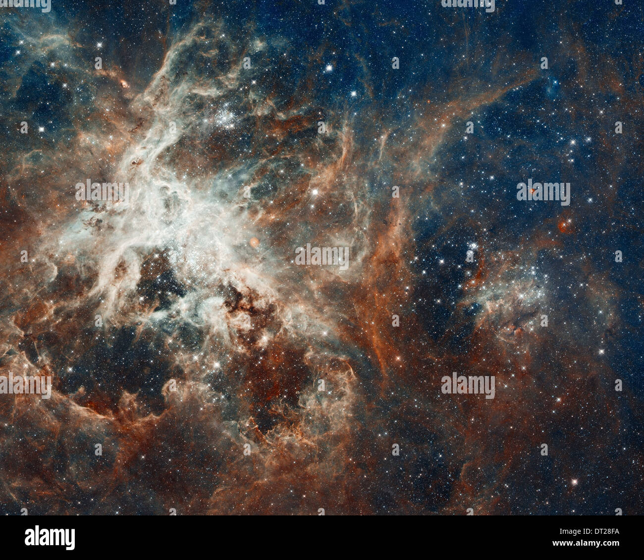 Hubble la vista panoramica di un turbolento Star-rendendo regione. Diversi milioni di stelle sono in lizza per l'attenzione in questo NASA/ESA immagine. Foto Stock