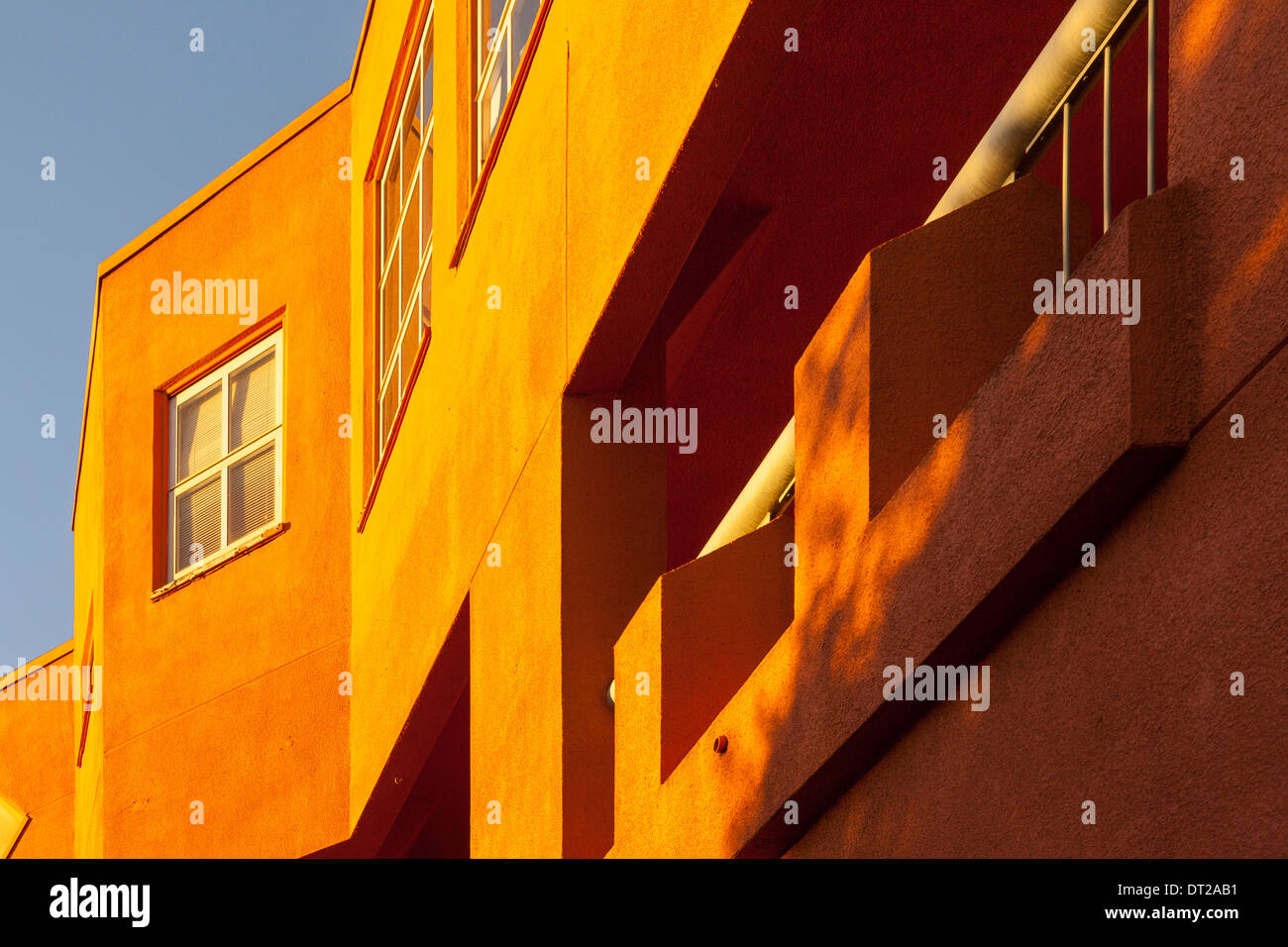 Luminosa casa colorata su nocciola Street,San Francisco, California, Stati Uniti d'America Foto Stock