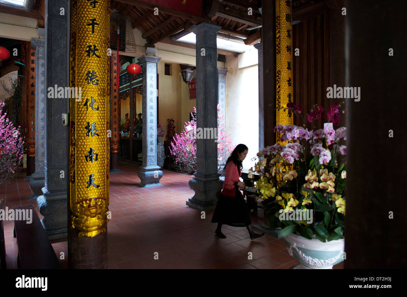 Pellegrini a Ly Quoc Su Pagoda, nella città vecchia di Hanoi e. Foto Stock