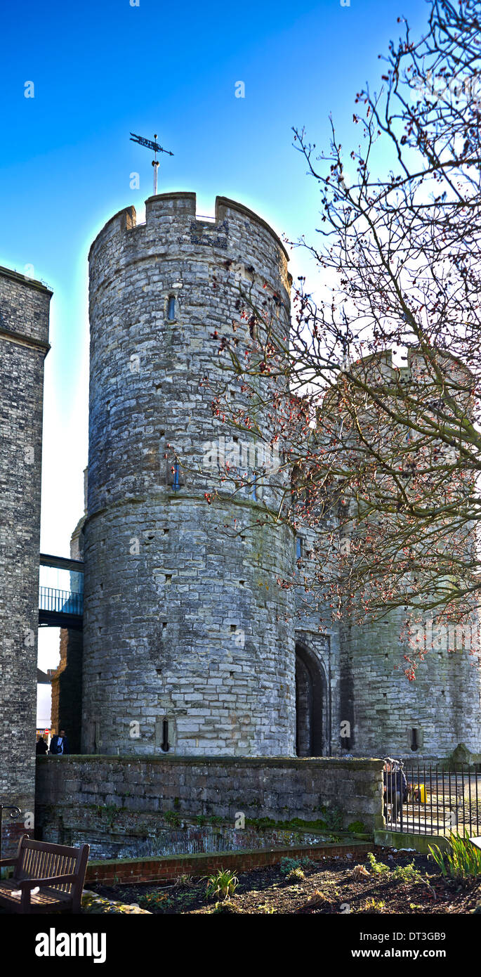 Westgate è una guardiola medievale in Canterbury Kent England Foto Stock