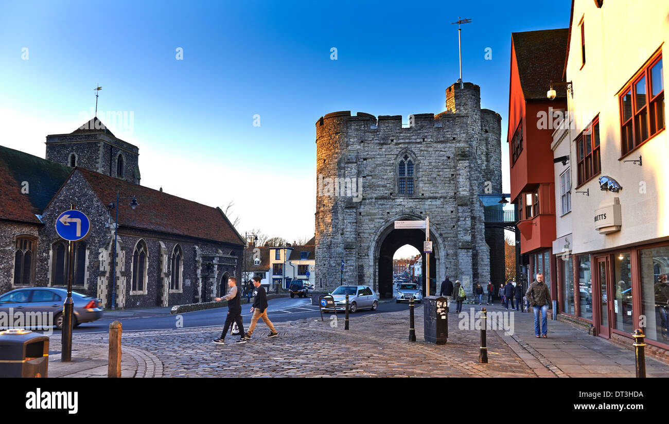 Westgate è una guardiola medievale in Canterbury Kent England Foto Stock